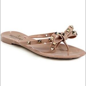Valentino rockstud bow jelly thong sandals